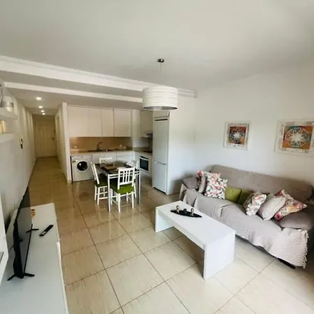 Sunny Los Cristianos Apartment Walk To Beach
