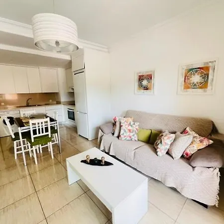 Sunny Los Cristianos Apartment Walk To Beach Apartmán *