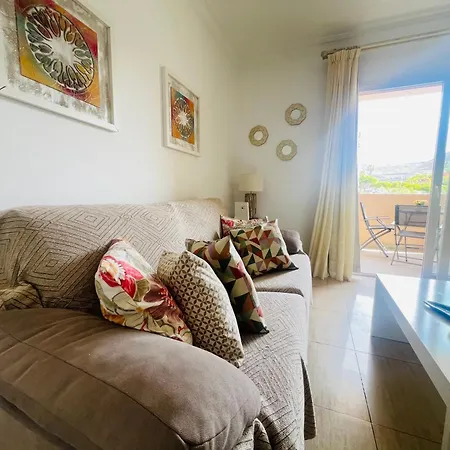 Sunny Los Cristianos Apartment Walk To Beach Apartment Los Cristianos (Tenerife)